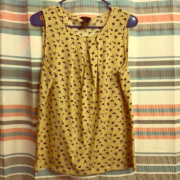 Ann Taylor Tops - Ann Taylor popover flower shell